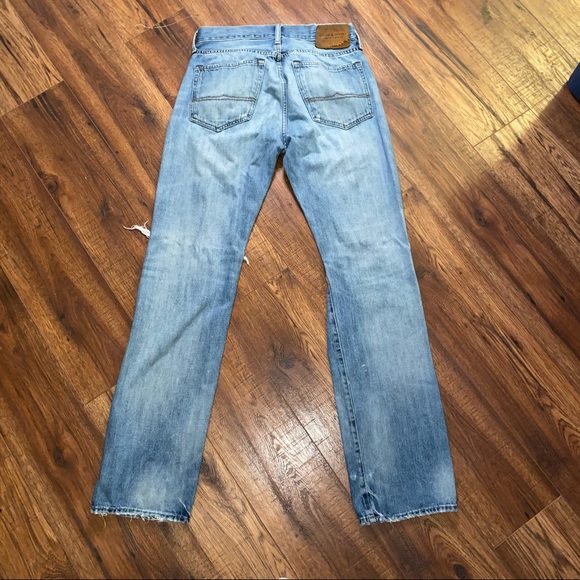 V-Neck Tee - Picture 4 of 4